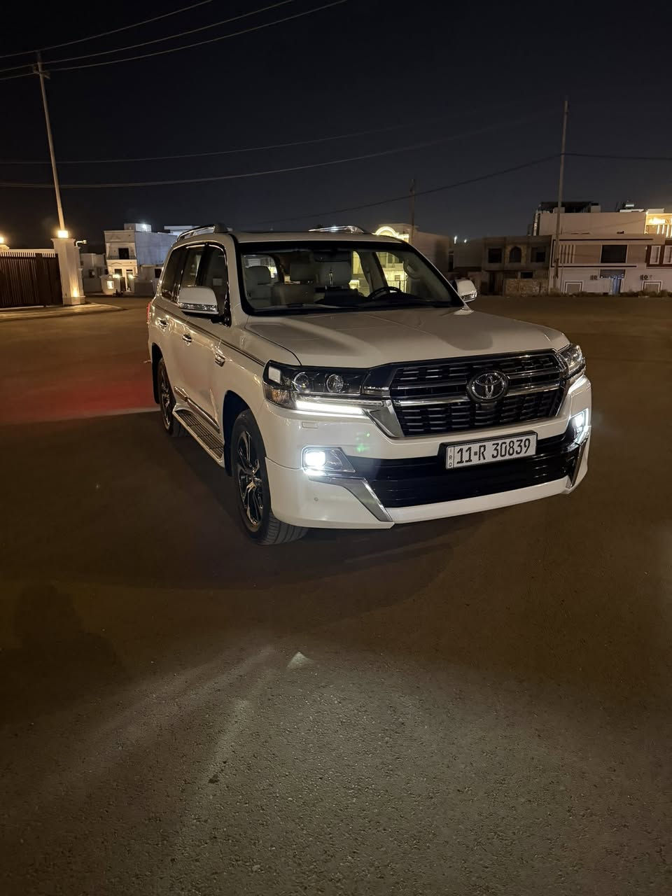 للبيع

لاندكروز 2021 ساز باب اول 

محرك 8 سلندر 

رقم بغداد 

صندوق كهرباء 

كراسي الامامية كهرباء 

مري شفط 

بصمة 

فتحة 

4 كامرات 

السعر 545 وبيه مجال 

***********
