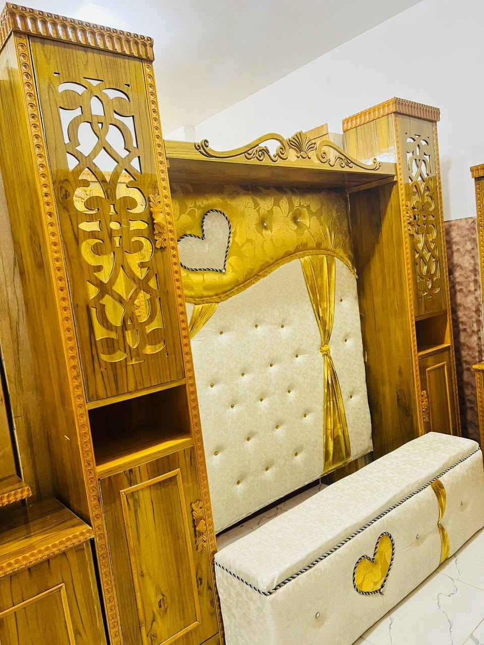 السلام عليكم
معرض الميار للاثاث المنزلي

العنوان القيارة قرية اجحله 

عرض خاص تم وصول وجبه ثانيه من الغرف العرض الخاص 💥💥 جديد وحصري

غرفه طابقين خمسه ملم 

سعر1050💥💥 

هاذا سعر نقد

***********

***********
