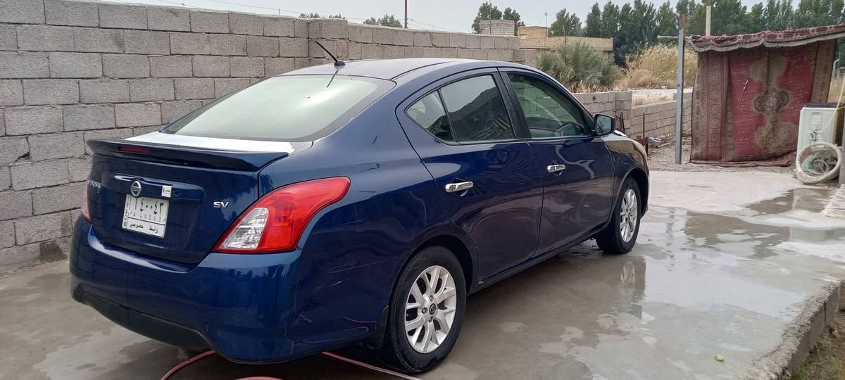 نيسان فيرسا ١٩للبيع *********** مكانه واسط
