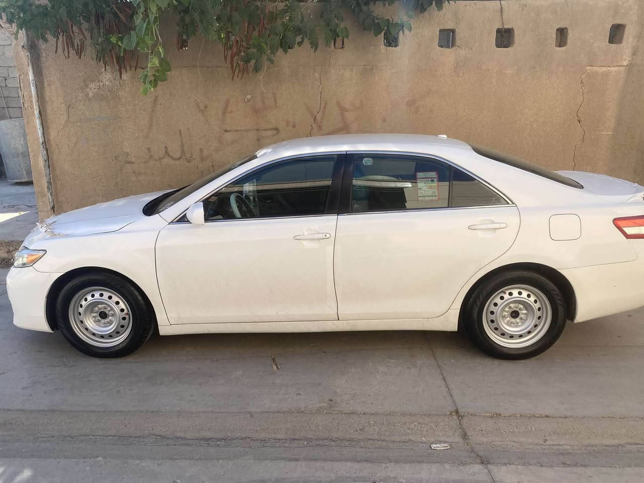 کامری 2011کەنەدی بە ناو خۆمانەوەیە کۆبۆن بەنزینی هەیە 114کیلۆمەترڕۆشتوە ماسەفاتLEسێ پارچەی پێشەوەی هەیە سعری 100 ومەجالێکی کەم ***********. *********** كركوك, العراق
