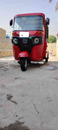 تكتك للبيع٢٢شهر ثالث رقم وسنويه نكليزي مبدل زنجيل فقط مكانه حله وشراي ...