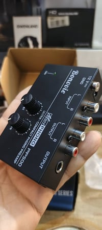 إلكترونيات • ملحقات