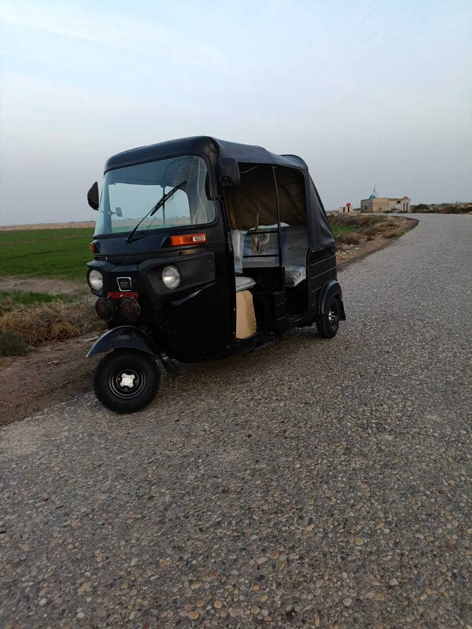 سلام عليكم تكتك 20 لبيع ضايعه وراقها مكفول من ضربه بس بل لغد بارد ***********
