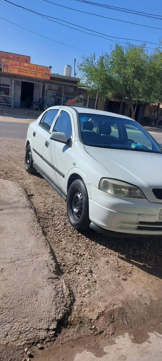 اوبل استرا 2002 للبيع رقم بغداد بأسمي السيارة بلادية لا صبغ ولا ضربة وعليها إدامة كاملة
ما بيها اي نقص عدا الغاز للتبريد اني أتكفل بالكومبريسر 
السعر المطلوب 
58$
للاستفسار:_*********** وبي واتساب
