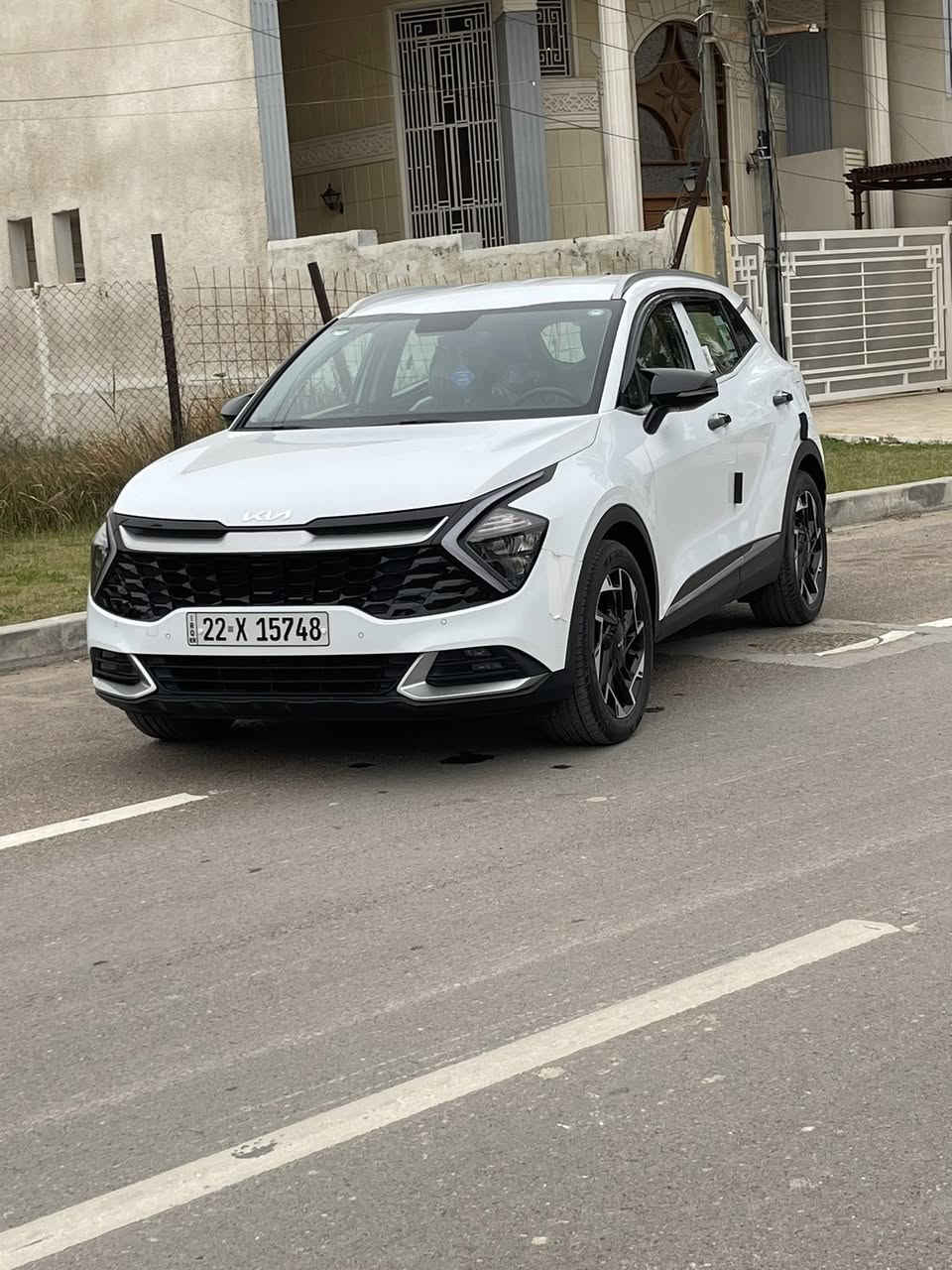 السلام عليكم
كيا سبورتج 
مديل ٢٠٢٥ ضمان شركة أكدال (٥ سنوات أو ١٠٠ ألف)
تبدل الدهن بالشركة
رقم أربيل باسمي 
هزة ل ٢٠٢٧
سيارة مكفولة كفالة عامة 
حتى سبير منازل 
السيارة بحالة الوكالة
والسونار جديد 
حتى الشباك مغلفة حتى  الحصو مياذي الراديتر

المواصفات/ 
بصمة أبواب وتشغيل 
تشغيل عن بعد
كروس سرعة
كراسي 2 كهرباء 
كشنات تدفئه 
ستيرن تدفىئه 
شحن واير لس 
مود درايف 
حساس امامي وخلفي 
ويل حجم 19 
لايتات LED 
شاشه كار بلي 
تحكم ستيرن 
مري شفط
اشاير مرئ
لد نهاري 
نظام ترحيب 
3انظمة قياده 
مانع تزحلق
مانع منحدرات 
هاند بريك دكمه
جنطة كهرباء
شفتات بالستيرن 
اوتو هولد
رادار جانبي 
داخل لونين
تبريد قطعتين

مكان السيارة بغداد
للاستفسار
***********
