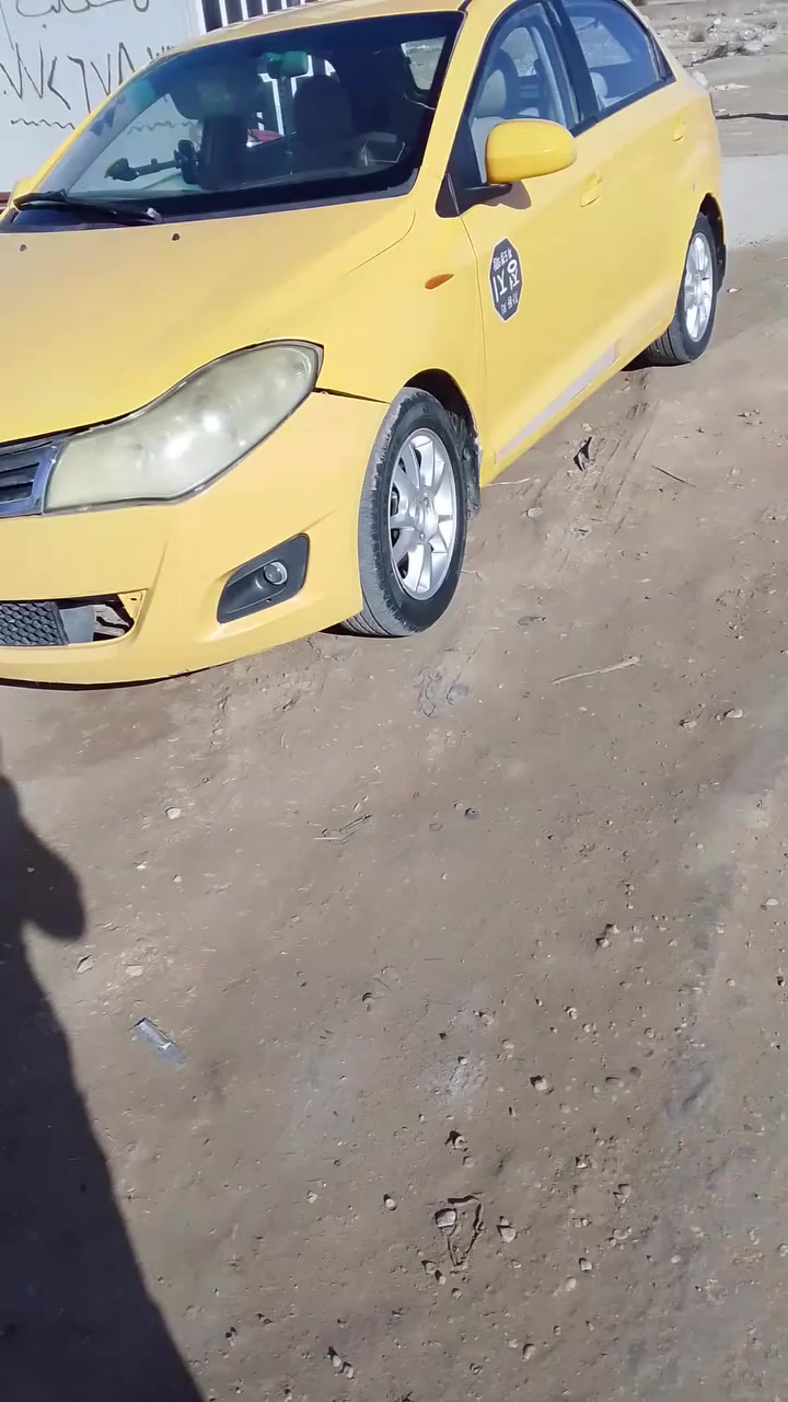 يا الله للبيع شيري فلاوين موديل سياره نضيفه وحلوه كلش مال جناي مكينه وكير حداديه دواخل كلش حلوات رقم بابل مالك بابل 
سعر 25 بيه مجال عنوان حله حي العسكري ***********
