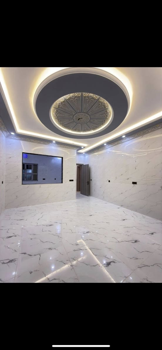 315 متر

واجهه 10ونص

الشغل موضح بالصور 

الموقع :تكريت الديوم ال 11الف 

للتواصل 

مكتب الرزاق وشركاه 

***********

***********
