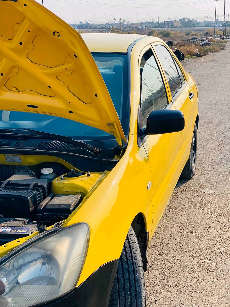 الي يدور تكسي وسعره مناسب هاي تفيده نضيفه ومال شغل 
للبيع متشوبيشي لانسر موديل 2010 رقم بغداد سنويه 27 هيئة مصفره خطه جوال
محرك 2000 كير عادي بلاد جاهزه
مصبوغه بلجديد للجماليه فقط بدون ضرر لا لغد لا شاصي لا ايرباك
دواخله نضيفه 
 تدفئه كله شغال صدر امامي خلفي. مال حاويه تخم تايرات 

سعره 63 قفله 62 غير هل سعر ماكدر لان سياره جديده ومتعوب عليه بمعنى الكلمه ومكلفه هوايي 

مكان سياره ديالى الغالبيه (سيف سعد) 
الاستفسار اتصال *********** 