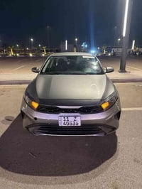 للبيع كيا فورتي 2023 مواصفات عاديه ماشيه53الف مايل بدون حادث كلين تايت...