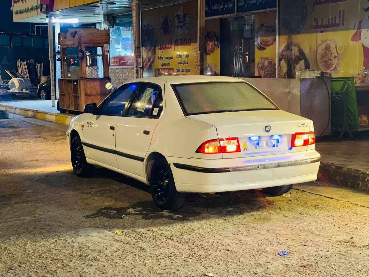 سلام عليكم سمند ٢٠١١ مكفوله من معجون ولصبغ تبديل فقط بنيد طاير   بسمي السنويه 2029 مكاني ديوانيه مكينه جديده قبل سبوع شاده طابوكه تبريد ثلج حداديه و مشط مكفولات تخم تاير باتري جديد سنتر لوك كهربايات كله شغله السياره ماذب عليه الف شرط جاهزه مال جناي  لسعر ٤٠ وبيه مجال *********** وتساب

