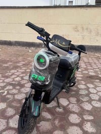 R9 موديل ٢٠٢٦ • ٥ بطاريات ٣٢أمبير • بصمة USB بلوتوث