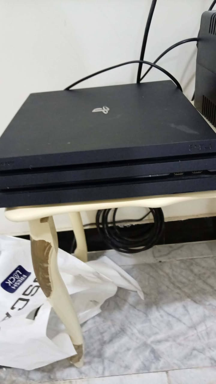بلاش          بلاش           بلاش
---
*🎮 بلي 4 برو جديد للبيع - النجف المناذرة 🎮*

*بلي 4 برو جديد مامفتوح اونلاين*  
نظام 13.4 ✅ احدث اصدار، اونلاين  
جهاز نضيف كلش ✅ مامفتوح ولا مصلح، كارتون  
2 جوستك اصلي شرط ✅ الاصلية مالته  
ذاكرة 1 تيرا ✅ مساحة جبارة  

💰 *السعر: 325 الف*

---
📍 *المكان: النجف - المناذرة*  
🚫 *توصيل ماكو - تجي تفحص وتجرب*  
📱 *واتساب: ***********
