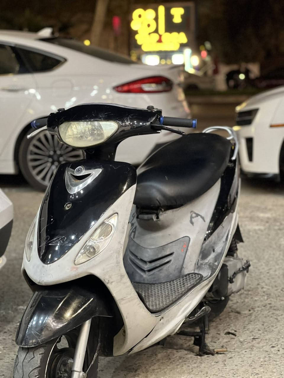 دراجه ماكس منغولي كل عيب مابي مكينه ٥٥ سلف كهرباىيات كلها شغال سعر ٦٠٠ بي مجال مراوسه هم حسب القناعه مكاني كركوك


**إذا كنت صاحب هذا الإعلان وتريد حذفه لأي سبب، رجاءا أرسل رسالة إلى الدعم الفني**