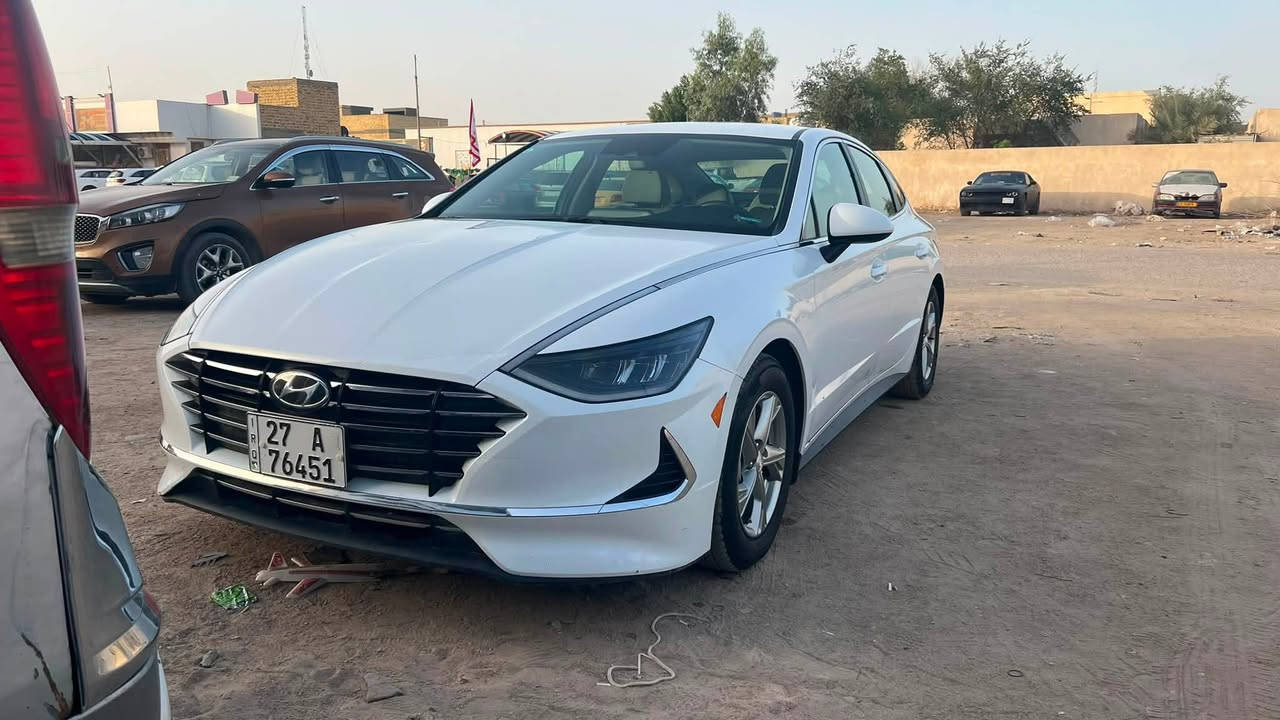 سلام عليكمً
سوناتا 2022 معوقين
كفاله عامه ماعدا جاملغ خلفي بارد فقط
بشرط سيارة برغي ما مفتوح بيها على وضع شركة 
وين ما يعجبك تفحص افحص
مواصفات سيارة 
رادار امامي 
قيادة ذاتيه 
تحديد مسار 
اوتو هولد 
توقف ذاتي 
اوتو ستارت 
4 انضمة قيادة 
سايد بريك دكمة 
كير دكم 8 نمر 
ويل كب كروم 
لد امامي ولايت زينون 
لد خلفي LED
شاشة جبيرة و ابل كار بلي واير ليس 
كير 
محرك 2.5 
تبريد 
كله كفاله زلغ واير ماكو 
نظيفه حيل 
مابيه اي نقص
طخم تاير باتري كله جديد 
الف دينار ما تصرف تاخذ سياره جاهزه

السعر 163وبيه مجال ان شاء الله
للتواصل 
***********
ناصريه الاسكان الصناعي
