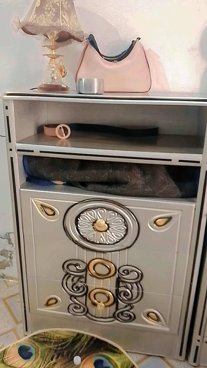 غرفه عراقيه 5قطع اخت جديده شخط مابيه سعر 800وبيها مجال لشراي العنوان واسط العزيزيه


**إذا كنت صاحب هذا الإعلان وتريد حذفه لأي سبب، رجاءا أرسل رسالة إلى الدعم الفني**