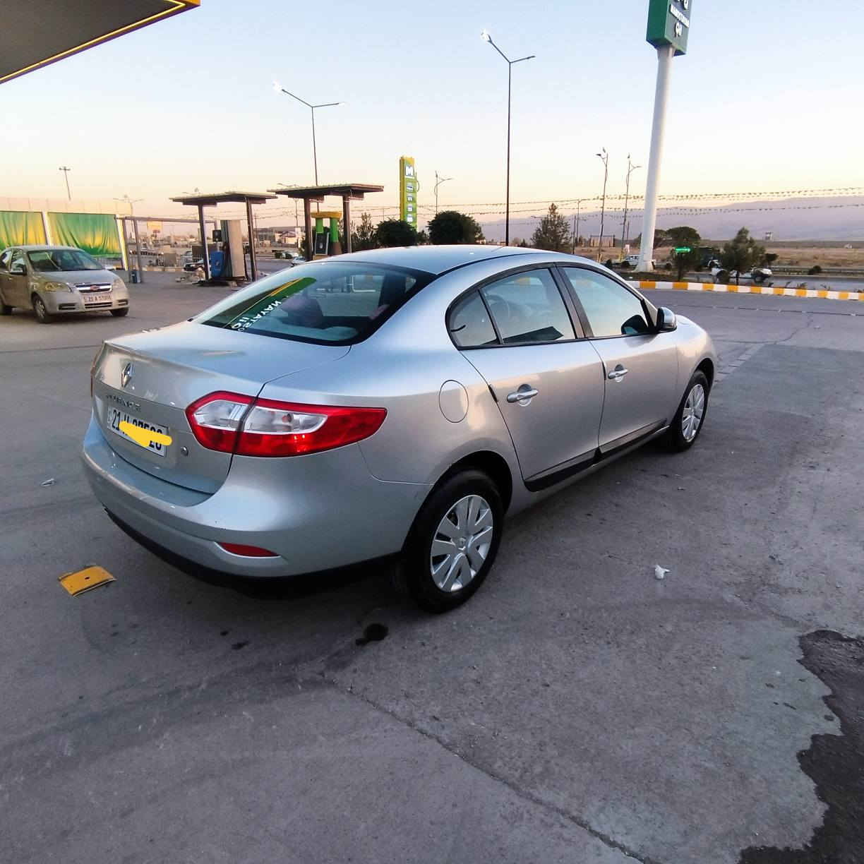 ڕینۆ فلونس  2016 ناوزەرد خلیجی
مەکینە 16 ی سێنترا نە گێڕی نە مەکینەی نەکراوەتەوەو زۆر پاکو بێ عەیبە
 گێڕو مەکینەو تەبریدی پاکو بێ عەیبە و نەکراوەتەوە ،سەنەوی و ڕەقەمو تایەی نوێیەو توندوتۆڵە ABS جام کارەبا دەبڵ گێڕ شاشەو کامێرا یەک دینارمەسرەفی نیە السليمانية, العراق


**إذا كنت صاحب هذا الإعلان وتريد حذفه لأي سبب، رجاءا أرسل رسالة إلى الدعم الفني**