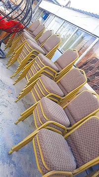 كراسي هيكل حديد • سفنج درجه اولى • راوه دائره ماء