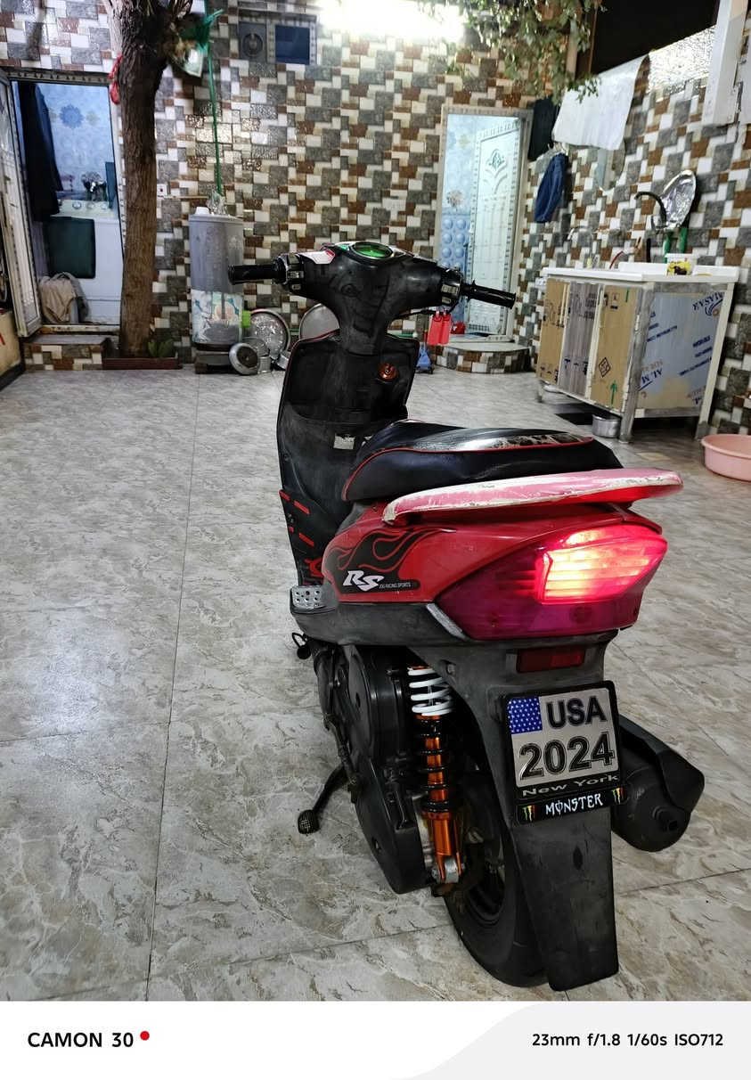 عدله للبيع بوشه 49 بلاديه ما مفتوحه شرط ختم واحد كفرات سوادات وي المكينه ناعمه وتخبل بيها وياله رياضي  دبل خلفي واغيه خلفيه كلجات رياضي والسعر 900 وبيها مجال  .. ***********
