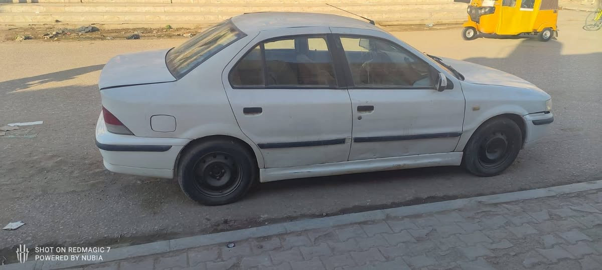 سلام عليكم سمند موديل ١٢ كير مكينه كهربائيات نضيفه البدي شوف العين ٢٧ وبيها مجال رقم صاحب السياره ***********
