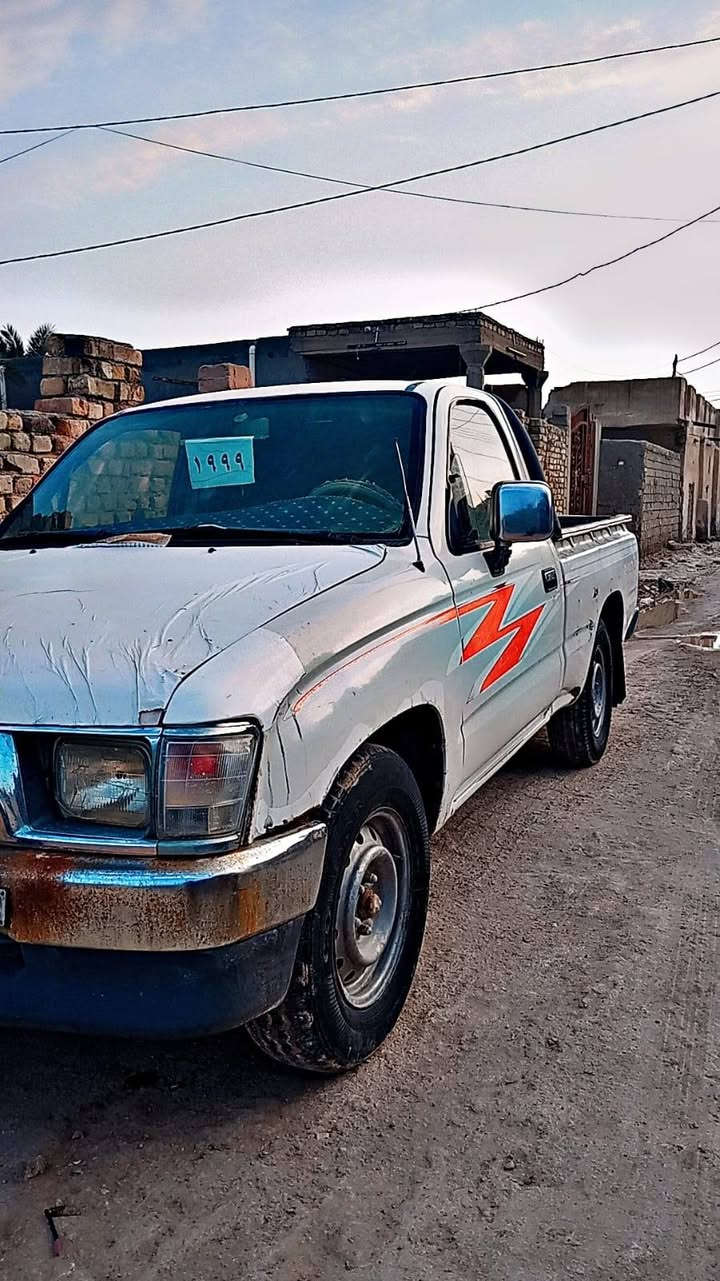 جمره للبيع الموديل 1999 كفاله عامه من شاصي لامكينخ وكير وكسن وقماره  سعر 70وبيه مجال الشراي بيه خير ويدلل***********
