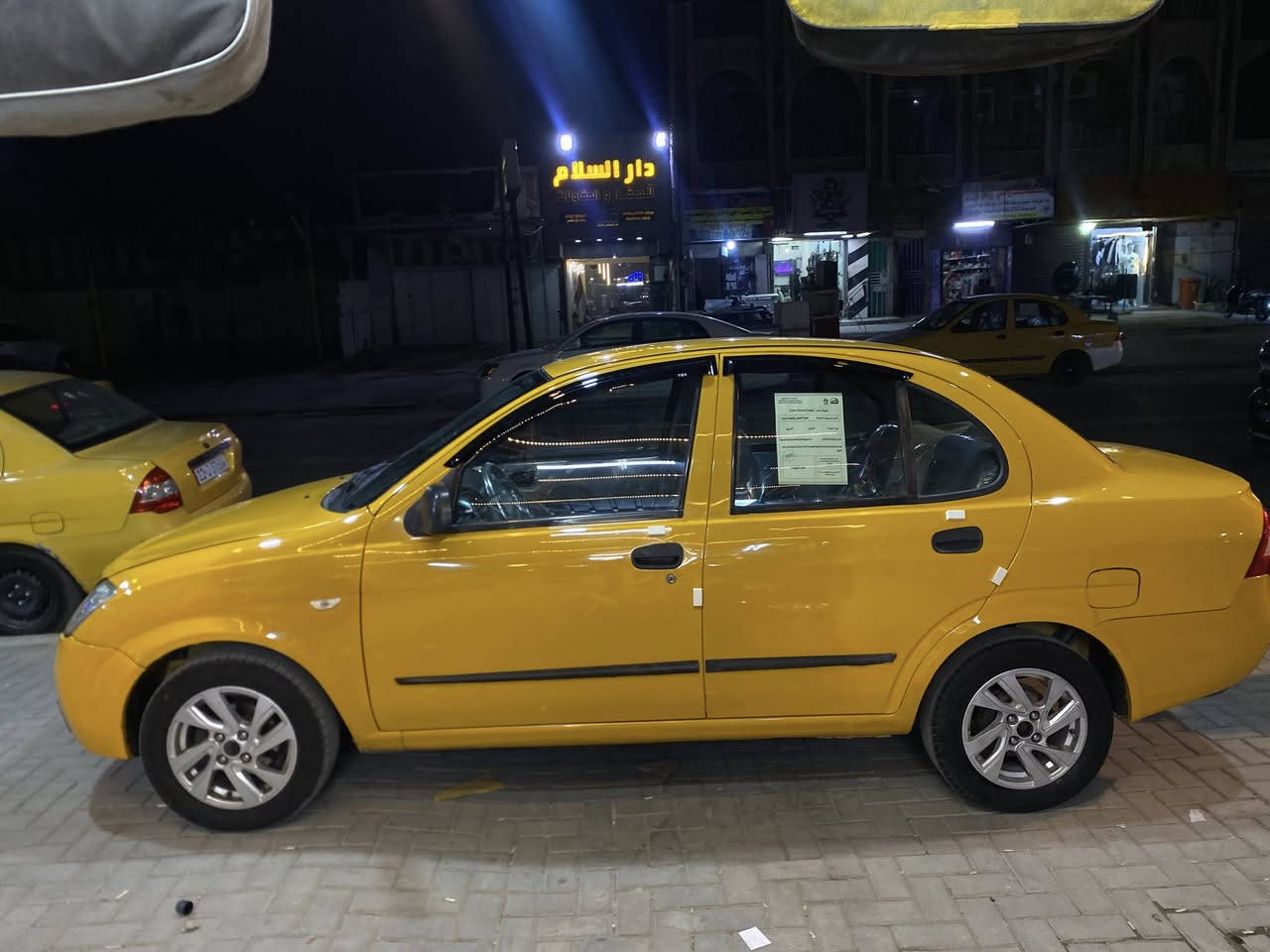 السلام عليكم طيبه موديل 2018 سياره كلها وظع شركه مكينه وكير وتبريد صدر تخم تاير سياره ابيعلك سونار مكفوله كفاله عامه سنويه 30 مصفره هيئه وغرامه مدوشمه عام لايلون عام سياره احلا من الصور تجي وتشوف وتاخذ لسونار بسمي كبل عقد مروري السعر 45$ وبيا مجال جداً بسيط حك الجيه *********** مكاني بغداد البياع فقط اتصال ممتواجد على النت
