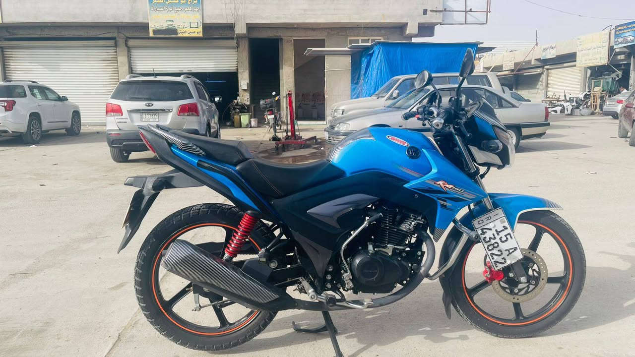 السلام عليكم عليكم هاوجي موديل 21 مشدود ب24 مرقم سنويه جديده ارقام انكليزيه موطور استخدام شخصي بسمي تحويل ثاني يوم مآل جناي بالعافيه على ياخذه تعال وبيك خير وتدلل السعر 16و50الف وبي مجال للطيبين للستفسار ***********
