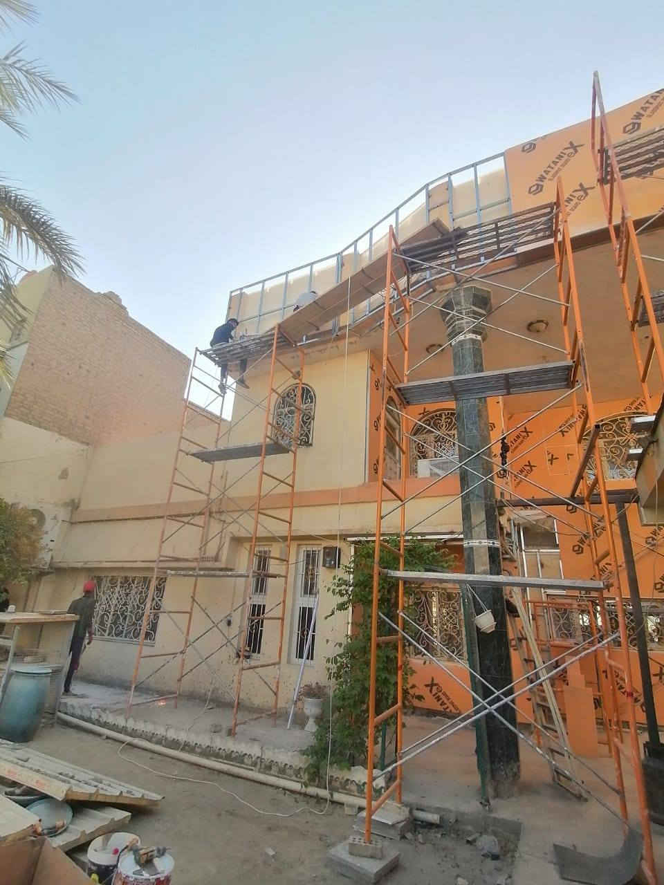 ترميم وصبغ البيوت والمحلات وعمل الديكورات   وبأسعار مناسبة  )) #نضافة_العمل_شرطنا_الاول
1- تصليح الجدران البورك والاسمنت الداخلية والخارجية معالجه الرطوبه
- صبغ بجميع الاصباغ ((  ))) وكل انواع الصبغ 
- سحب معجون الجدران والجبسن بورد..
- عمل السحبات الفلين والفوم والبورك
اللاستفسار  مراسله الصفحه او 
  واتساب 👇
***********
***********
اخوكم ( محمد قاسم حاشوش)
