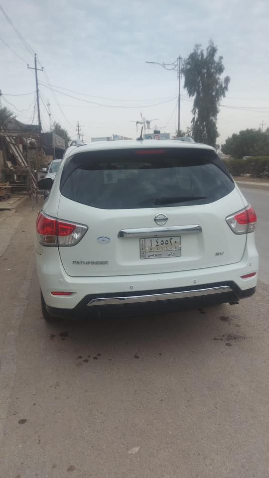 نيسان بافيندر موديل ٢٠١٦ وارد امريكي بدون ضرر وهنا بالعراق صاير شويه بارد بيهه بصمه سبعه راكب سته سلندر السياره مال بيت على ايد وحده صارلهه ٨ سنوات السعر ١٣٥ وبيهه مجال 
ديالى بعقوبه 
***********
