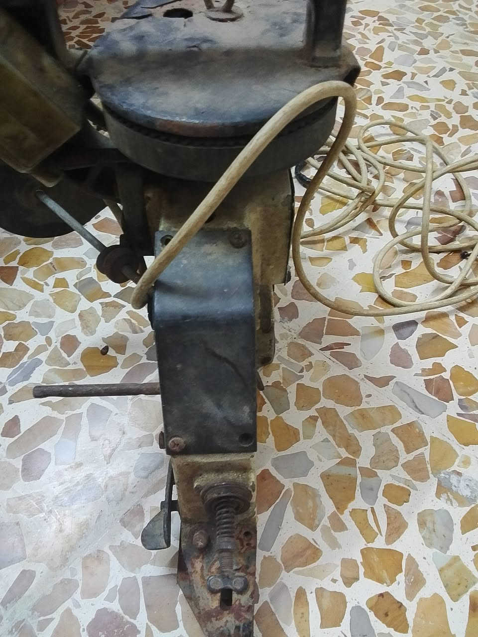 مكينة خياطة اكياس للبيع السعر 40الف


**إذا كنت صاحب هذا الإعلان وتريد حذفه لأي سبب، رجاءا أرسل رسالة إلى الدعم الفني**