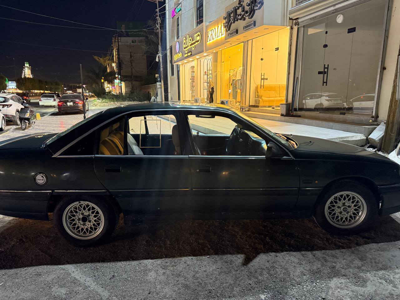 سلام عليكم سياره اوبل اوميكه مكينه 2000 كير مكينه كفاله مديل 1991 سنويه 29 سياره مابيه نقص هسه جديده مكاني بغداد السعر 40 بيه مجال رقم *********** رقم بي واتساب ***********
