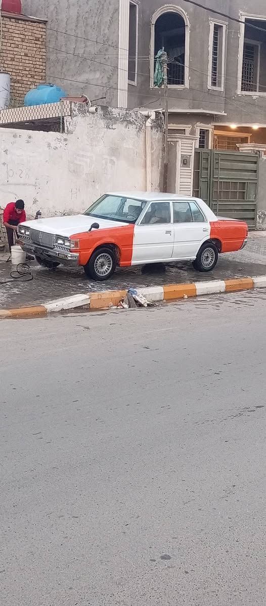 السلام عليكم
للبيع كراون 81 سياره جاهزه كير ومكينه ثري واي سياره  تعمير جديد صبغ وحداديه رقم ديالى صدامي مداور ثاني يوم السعر.  13 وبيه مجال بسيط للاستفسار   ***********
