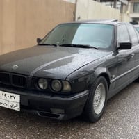 ٥٤٠i V8 • مودێل ١٩٩٠ • گێر عادی