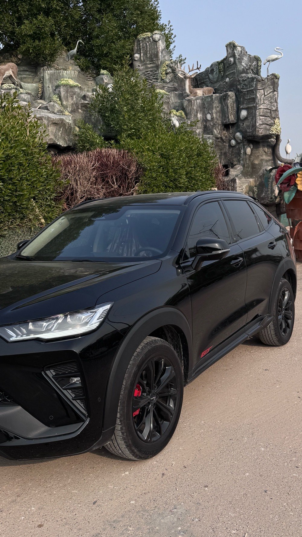 هافال h6 2026 جي تي 
محرك 4 سلندر  2000 تربو 
مواصفات خليجية
سقف بانوراما
لون اسود بلاك ادشن داخليه جلد احمر
دفع رباعي ذكي AWD

عدة وضعيات قيادة ( نورمل - ايكو sport- Race ) 

خاليه من الاصباغ والبارد  
بحالة المصنع

الممشى 3 الالف (تعتبر زيرو)
مكان السيارة السماوة 

شاشه 12.3 بوصه تدعم كار بلاي واندرويد اوتو

مقاعد جلدية تدفئة / تبريد

نظام صوتي 8 سماعات 
(صندوق كهربائي - كاميرا 360 درجه - التعرف على اشارات المرور - نظام المفتاح الذكي - عرض المعلومات على الزجاج - شاحن لاسلكي - اوتو بارك - وضع القيادة - مثبت السرعه التكيفي )

للاستفسار الاكثر تواصل على رقم الواتساب ***********
