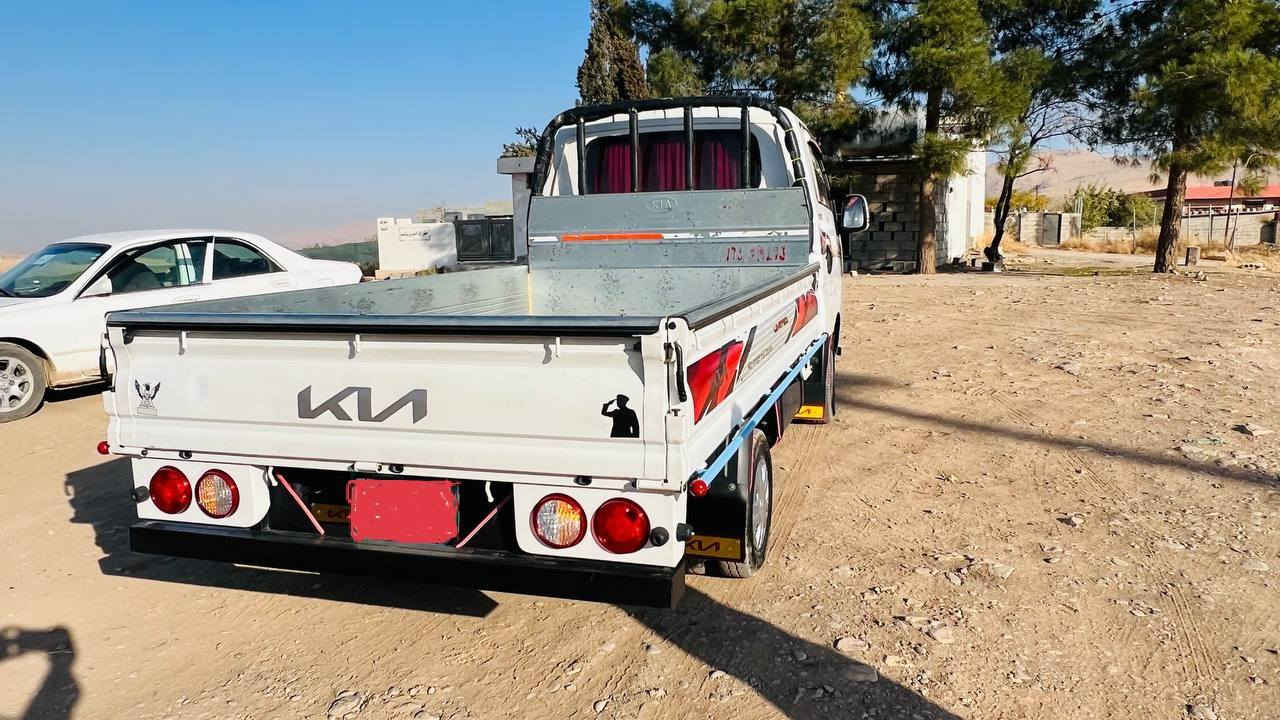 السلام عليكم
كيا حمل ٢٧٠٠ موديل 2022 

ماشية 30ألف رقم بغداد سنويه لحد 2028

السعر 147 ورقه
كفاله عامه شرط التحويل 

للتواصل / ***********

زين /***********
