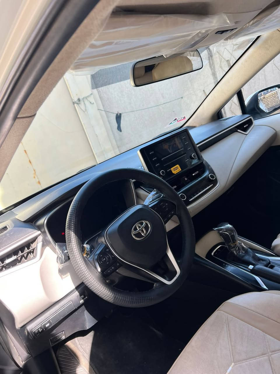 سلام عليكم كورلا 2020 خليجي SAS للبيع بية حادث بجم وشواصي والشواصي واحد من عندهم معدل والثاني مبدل و لا بية شمرة ولا اي شي وترايك وين ماتريد و مكينة و كير كفالة حدادية كاملة رقم بصرة الجديد بأسمي فول ما عدا الفتحه ماشية 68 الف كيلو سعرها (130) وبية مجال عنواني البصرة ابي الخصيب رقم الهاتف ***********
