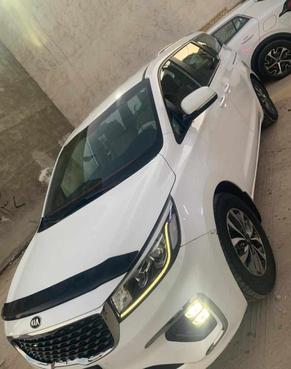 سلام عليكم كيه سيدونا موديل ١٩ ورد كندي حدث موضح بل منشور بدون صبغ ماشيه ١٤٤كيلو تحويل ثني يوم  مكان بغداد 
مكلف بل نشر ***********
