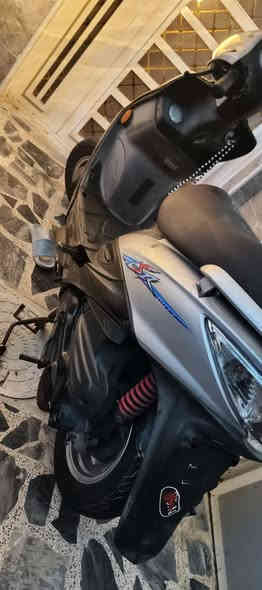 إسلام عليكم دراجة كامكو g4 موديل 2006 دراجه نضيفه حاويه قبل شهر نزلتها كلشي شغال بيها
السعر 700 الف بيها مجال للشراي 
العنوان النجف حي العداله شارع الجنسيه 
للتواصل رقم الهاتف ***********
