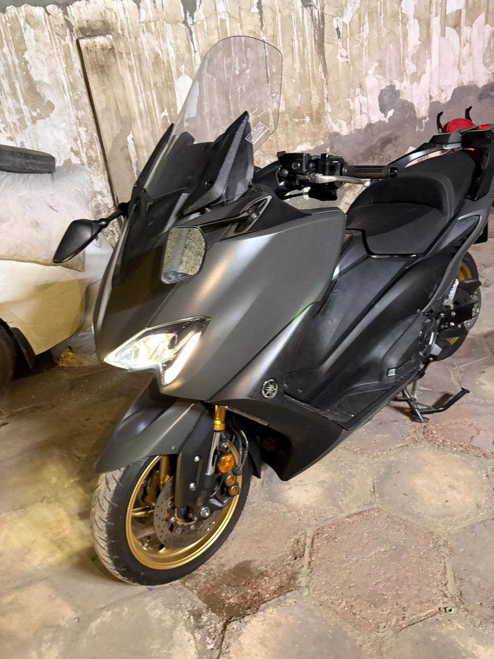 سلام عليكم
تي ماكس 2021 ماشيه 23 دراجه زيروه تتعب اتكول جديده دراجه بصمتين دراجه أحله من الصور 
السعر 119$ او بيه مجال
***********
