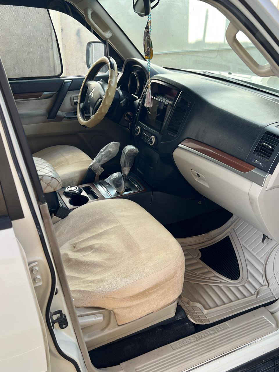 السلام عليكم
باجيرو ٢٠٠٨ خليجي محرك 3000 رقم بغداد كير محرك مكفول حدادية امامي خلفي باتري  جديد منظومة تبريد راديترات جديدة مكاني مكان السيارة ديالى +بغداد السعر ١٣٠ وبيها مجال قليل 
***********
