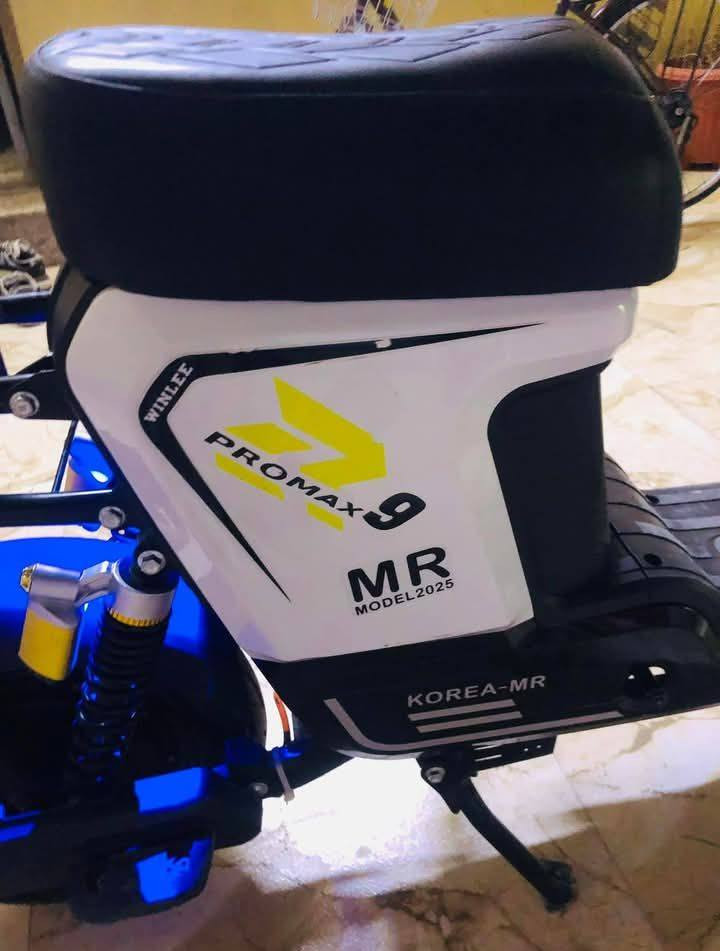 دراجه شحن ار تسعه برو ماكس فول مواصفات بطاريات كبار ملف 1200اربع نمر سرعه 109وهمي 70حقيقي تمشيك 45كيلو والسعر 475  دراجه صارلها اشهر طالعه من وكيل بطاريات خير،  من الله جدد بيها بصمه وسويج وكارت الشراي يتصل عله هاذ الرقم *********** الرقم بي واتساب
