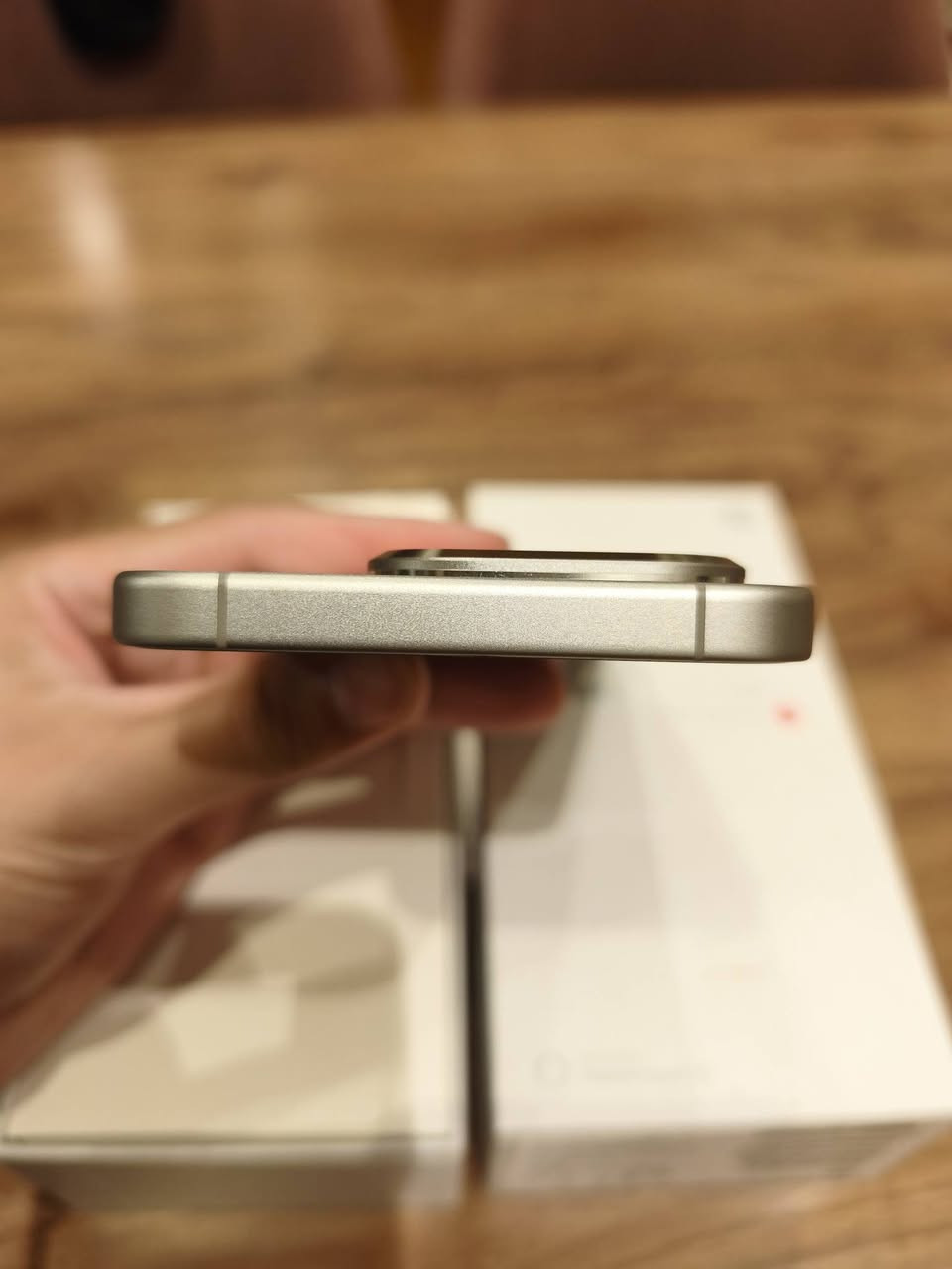 السلام عليكم
توفر شاومي 15 T برو ذاكرة تيرا 1024
كامل ملحقات نظافة 100 بطارية 99
السعر 800 الف
العنوان بغداد الدورة ابو طيارة 
متوفر توصيل محافظات 
***********
