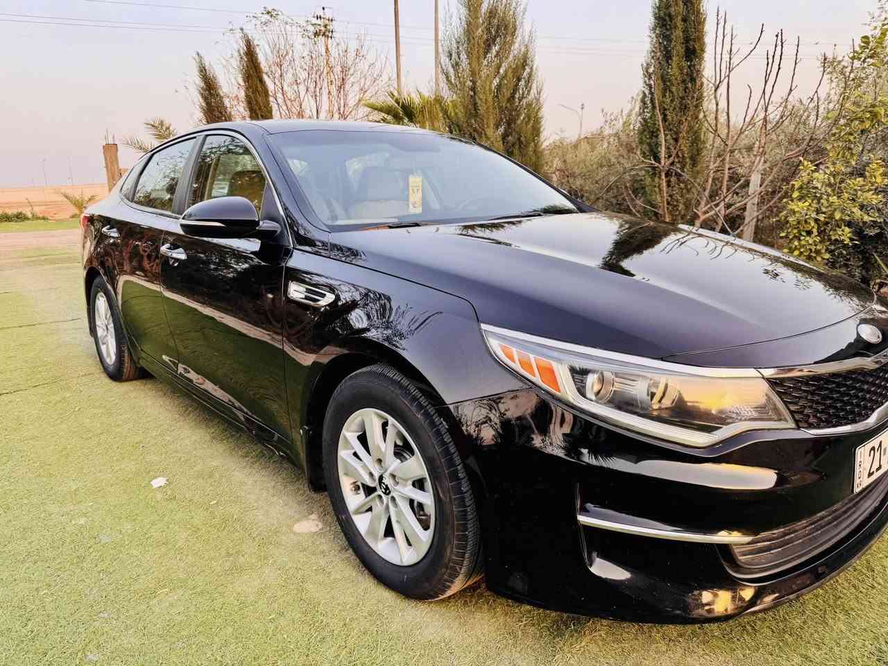 السلام عليكم 
كيا اوبتما 2017 امريكي
محرك مامفتوح ماشيه 97
رقم سليمانيه دولي جديد 
للمراوس ب اوبتما هايبرد 
ضررها امريكا فقط
ربع چاملرغ خلفي موضح بالصور 
مكانها كركوك
للاستفسار 
***********
