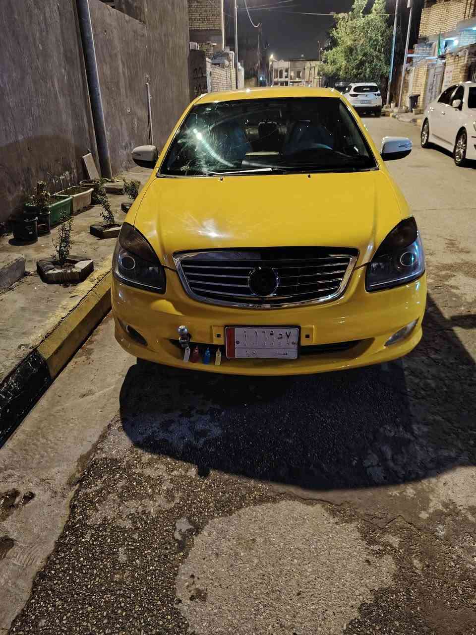 سلام عليكم سياره جيلي موبل موديل ١٢ سياره كير ومكينه مكفولات صدر جديد سنويه ل٢٧ مصفره غرامات سعر ٤٥ وبي مجال شي قليل ***********
