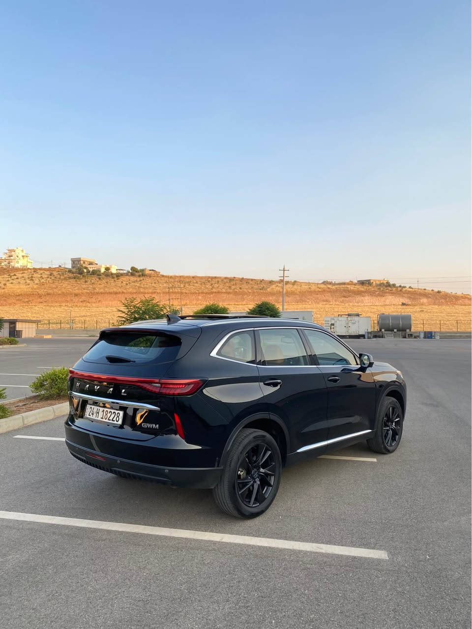 Haval H6 2022 full option 
السيارة تجي كلين تايتل من دعامي للدعامي 
مكفولة كفالة عامة
اعلا فئه المواصفات 
داتاشو بانوراما خمس كاميرات داخل لونين
كامل ppf 
ماشية ١١٨ الف كيلومتر 
الباب ويا الدشبول نشرة 
سعرها بلاش 154$ ورقــة و مجال 
للمزيد من المعلومات اتصل على هذا الرقم 
كورك-واتساب
(***********) سميل, دهوك
