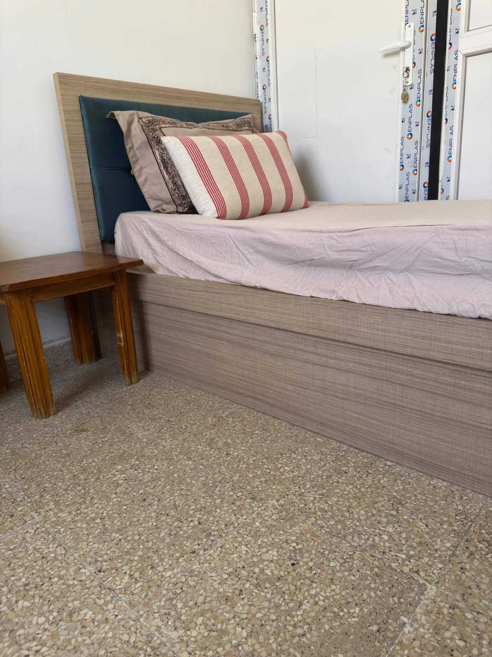 السرير سعره 150 الف
المكتب سعره 150 الف


**إذا كنت صاحب هذا الإعلان وتريد حذفه لأي سبب، رجاءا أرسل رسالة إلى الدعم الفني**