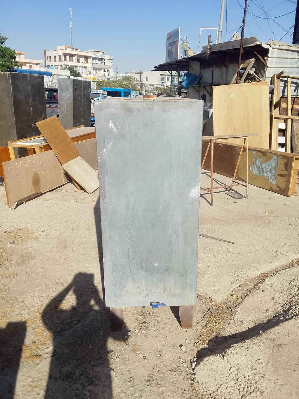 تانكي حديد مال نقط نضيف كلش
جربايه خشب نضيف كلش 
خانقين محطة مقابل مركز شرطة ازاي 
مزاد محمد خانقين التواصل واستفسار 
***********
وشراء عراض مستعمل جديد 👉
