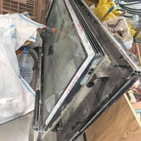 باب ألمنيوم طلاكتين للبيع سعر 750وبي مجال بيع مستعجل تصفيه محل  رقم ال...