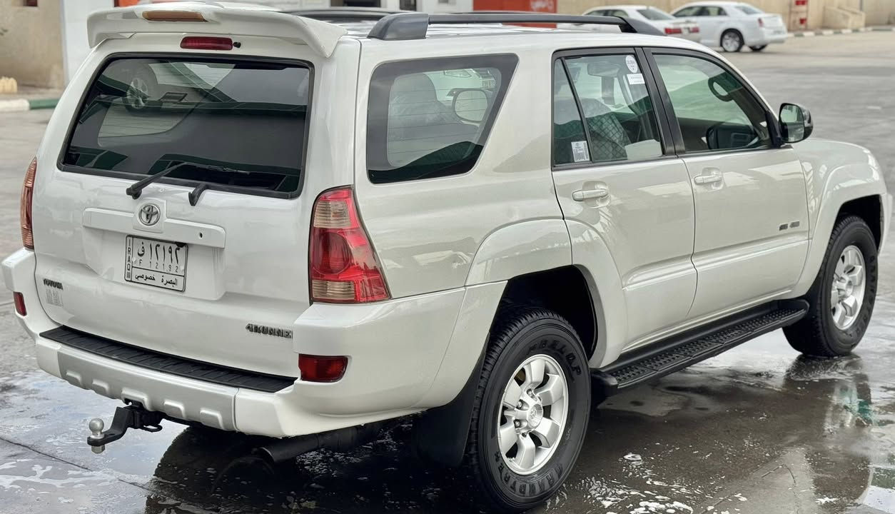 السلام عليكم للبيع تويوتا فوررنر موديل 2004 وارد امريكي كفالة من الضربة والتبديل بيها البنيد مرشوش كلير وجاملغ خلفي جهة السايق مأشر علي فقط باقي السيارة كفالة مكينة وكير مكفولات تبريد قطعتين 5راكب سيارة بلادية على وضع الشركة حتى الكتلوكات وياها حدادية وتخم تاير كلة شد جديد تايرات دنلوب اصلي جديد رقم بصرة الماني سنوية ما منتهية شرط التحويل سيارة جاهزة برغي ما بيها نقص مكان السيارة البصرة السعر 123 وبيها مجال للشراي رقم الموبايل ***********//***********
