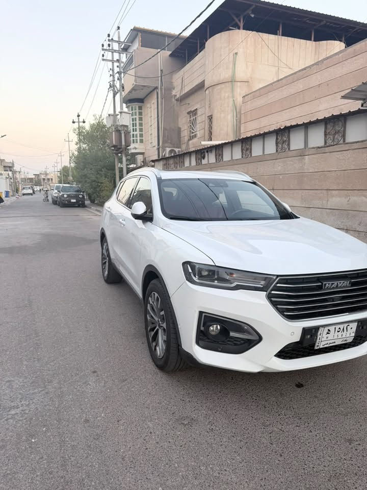 للبيع هافال h6 2021 لون الابيض الجيل الثاني
وكالة ماخذها من الشركة كاش وحرة بدون اقساط

المواصفات فول الفول كلشي الي بالك بيها 
كاميرات 360
دخول بدون مفتاح
سياقة ذاتية
اوتو هولد
هاند بريك دكمة
صوت DTS
بانوراما كاملة  فتح وغلق
نظام الاصططاف التلقائي
كار باي واندرويد اوتو
وبعد بيها هواي مواصفات

السيارة ماشية 110 كيلو صيانة عند الشركة كامل
مبدل محرك من الوكالة جديد وليس مستعمل اثر ضربة كيس الدهن  وبدلته جديد مو مستعمل 

ضمان المحرك الجديد سنة كاملة
السيارة بيها فقط جاملغ امامي صبغ اثر ضربة حقيقية جدا  
الباقي مكفول كفالة عامة 
السيارة جديدة جدا
سعرها 117 ورقة جيبهم وتعال بالعافية مستعجل لان كاص سيارة رح توصل

مكان السيارة البصرة 
***********
