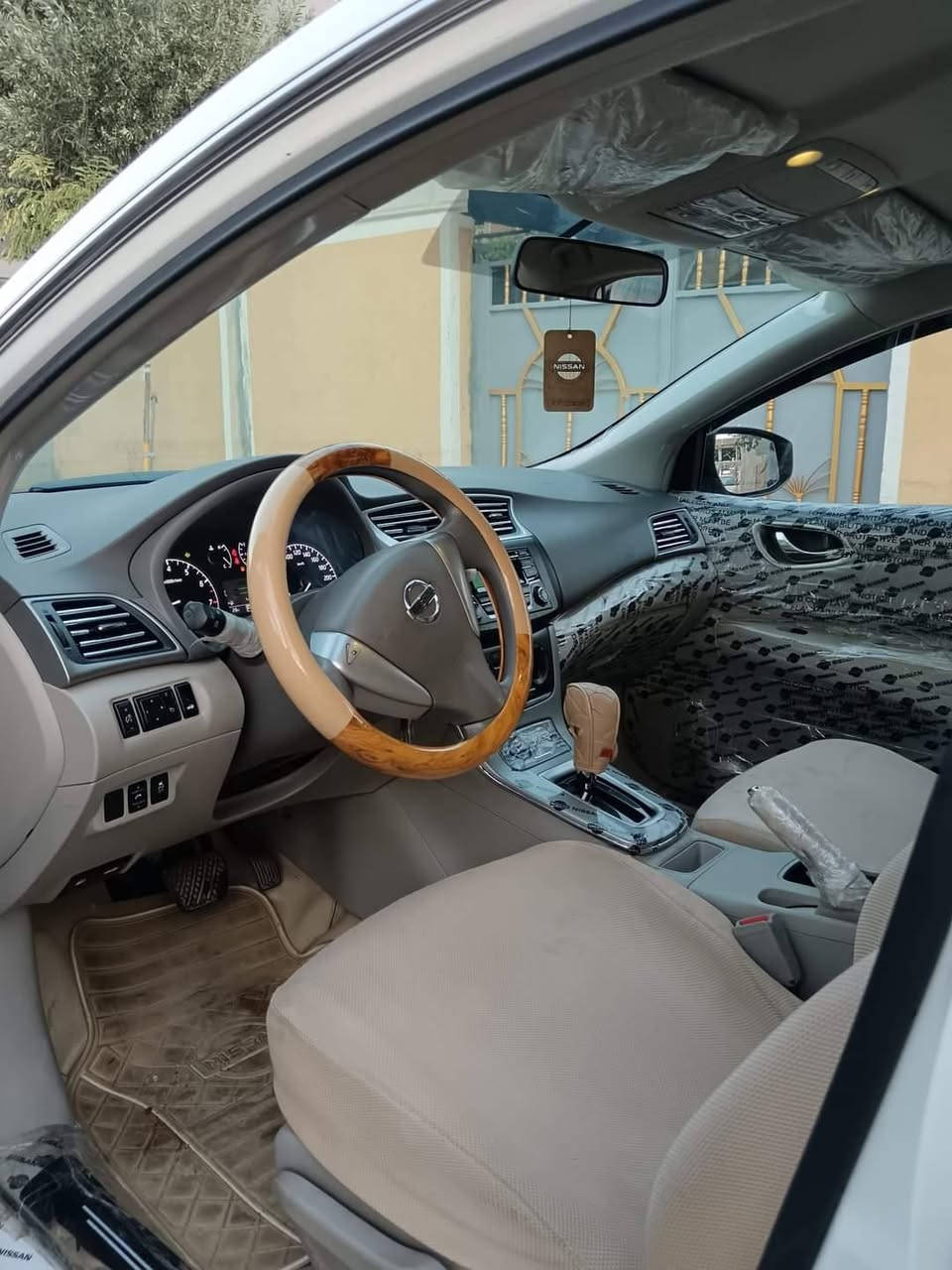 سنترا 2019 خليجي كلين ماشية 70الف سنوية جديدة اباسمي
***********
